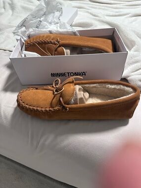 Minnetonka Brown Suede Pile-Lined Moccasin